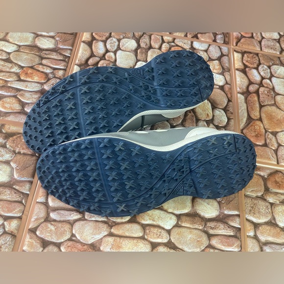 💳SOLD🛍 Adidas Tech Response Golf Shoes Men's Size 10 Gray Spikeless EG5395 - Picture 6 of 7
